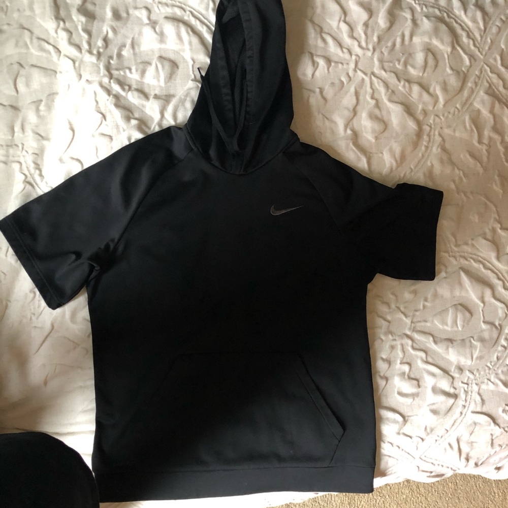 Nike Short-sleeve Hoodie